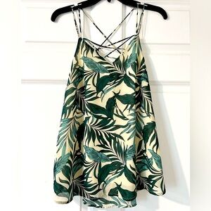 Tropical Leaf Tank size small